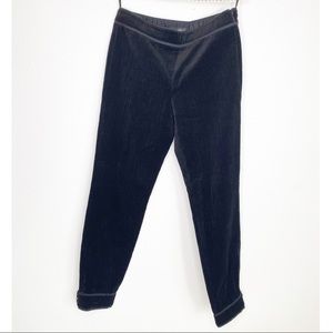 CHANEL velvet cropped pants.